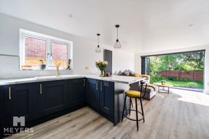 Open Living - click for photo gallery